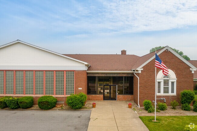 Sacred Heart Villa School in Lewiston serves students from Pre K through 5th grade.