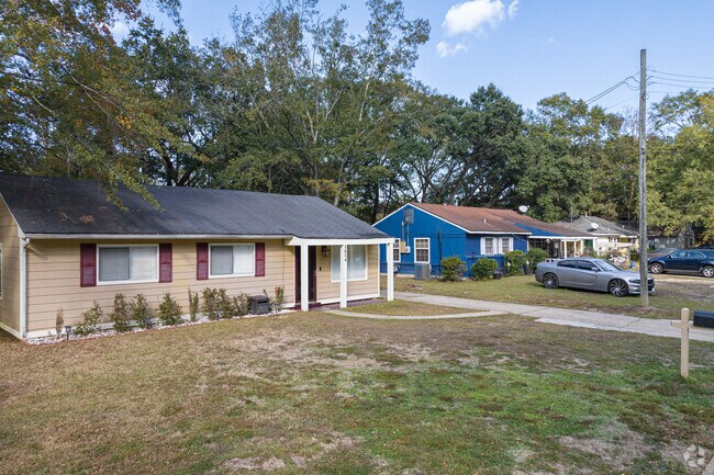 Homes in Pleasant Valley feature big lots next to parks and greenspace.