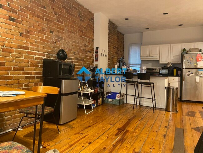 210 Hemenway St unit 218-2, Boston, MA 02115 - photo 4