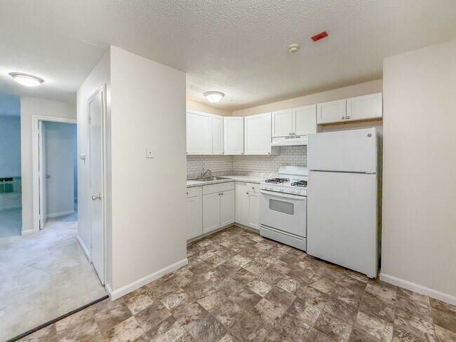 25 and 33 Morse Street, Lowell, MA 01851 - photo 4