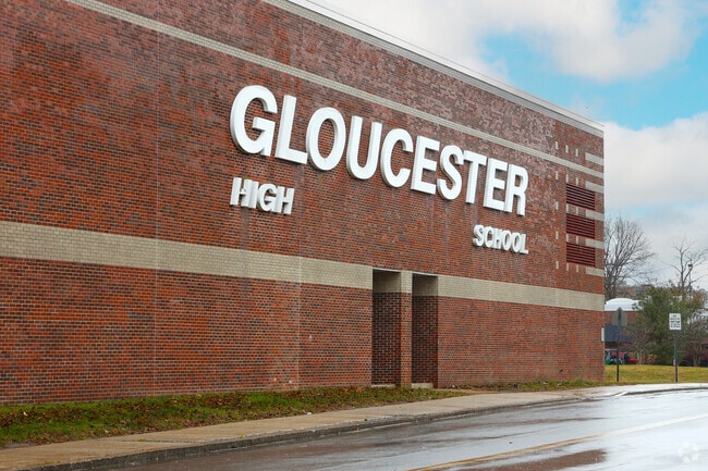 Gloucester High School gets an overall grade of B on Niche.