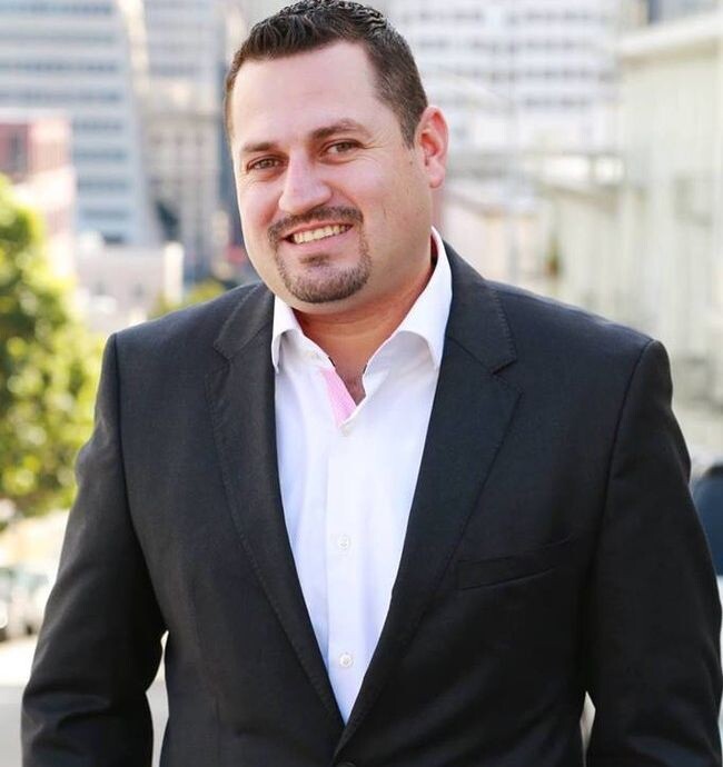Agent Photo