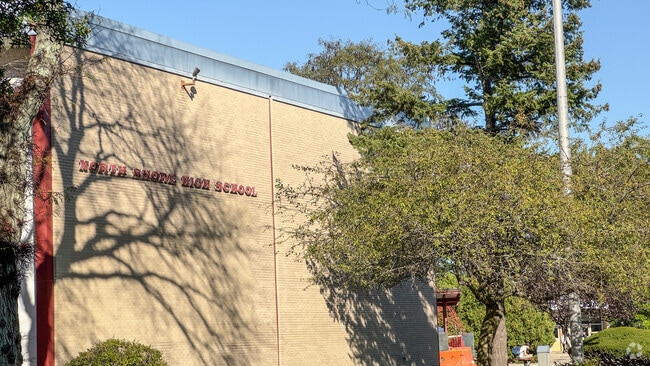 North Shore High School has students in grades 9-12.