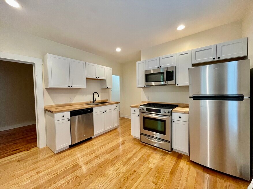 62 Pleasant St unit 1, Cambridge, MA 02139 - photo 1