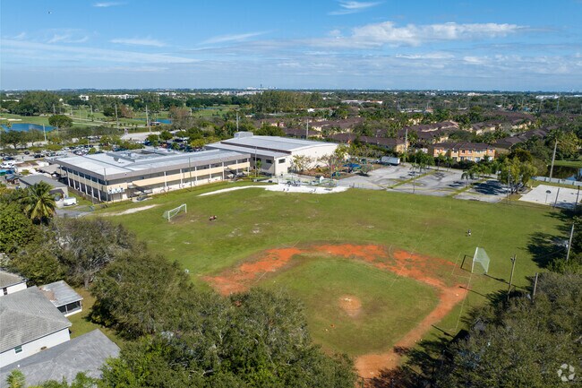 Somerset Preparatory Middle School is proud of serving Lakeside South.