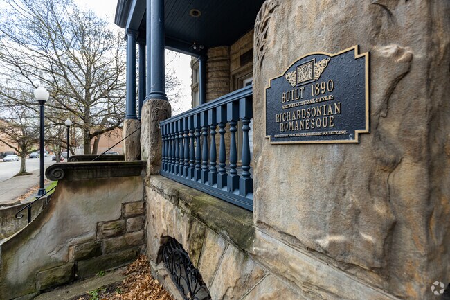 The Manchester Historic Society makes sure to mark the classic homes in the neighborhood.