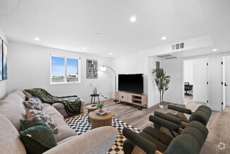 1377 W 36th Place, Los Angeles, CA 90007