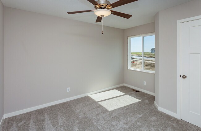 432 Napoli Ave unit 36452554, West Des Moines, IA 50266 - photo 6