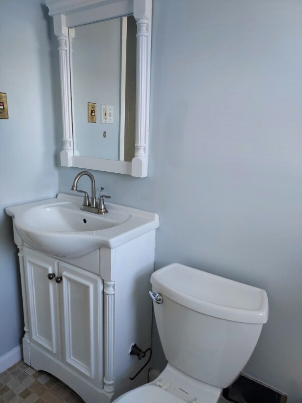 2242 Graythorn Rd, Middle River, MD 21220 - photo 7