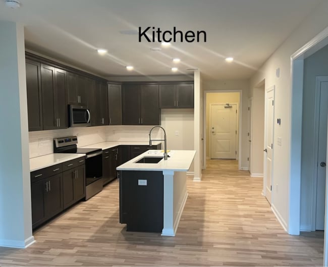 2 2nd St unit 408, North Grafton, MA 01536 - photo 6