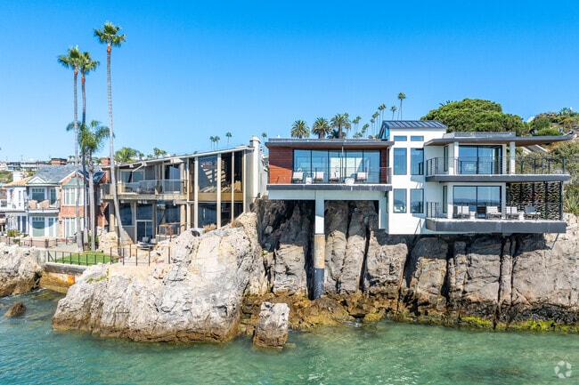 Newport Beach Cit lives up to its reputation with cliffside homes overlooking the Pacific ocean.