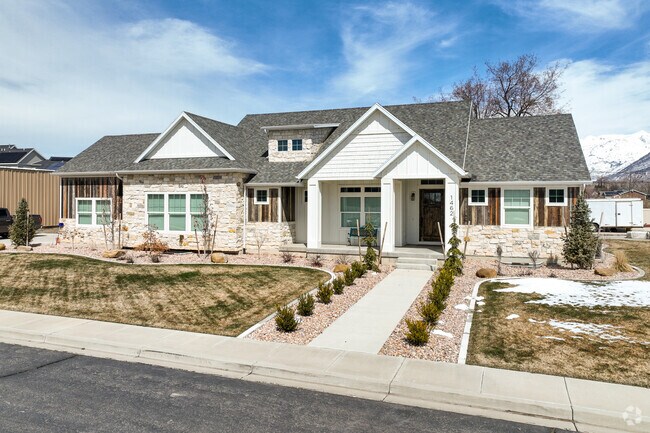 Large single family homes are a common find in Pleasant Grove.