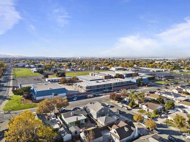 Antioch Middle School, Antioch CA Rankings & Reviews - Homes.com