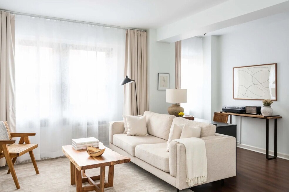 Parc Frontenac, Saint Louis, MO 63108 - photo 1