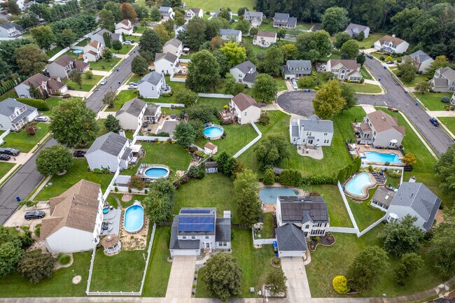 Lumberton has varoius housing developments with split-level homes and fenced in back yards.