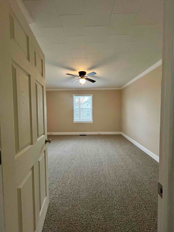 1404 Fieldcrest Rd, Eden, NC 27288 - photo 5