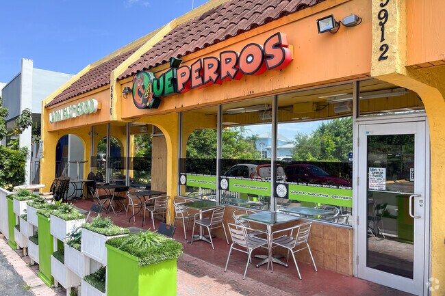 Que Perros Columbian Restaurant has a charming little terrace to dine outdoors.