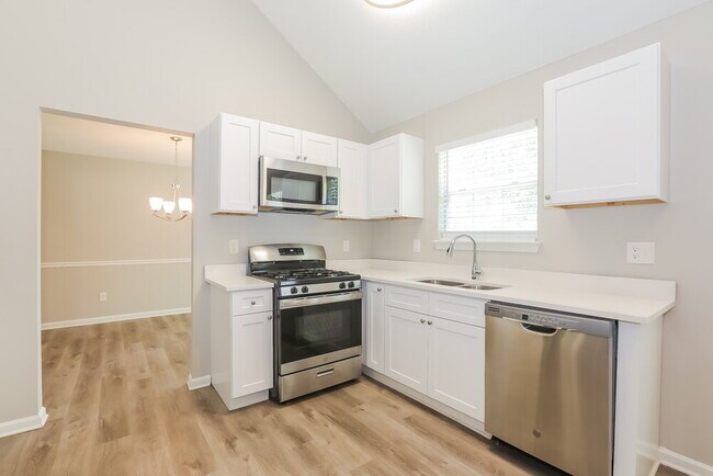 6099 Idlewood Pass, Lithonia, GA 30038 - photo 7