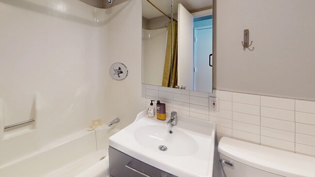 XII Stoneholm unit 511, Boston, MA 02115 - photo 5