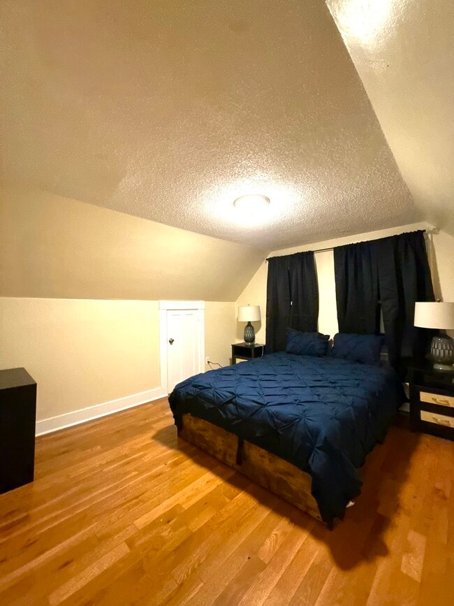 117 Lloyd St Unit 3, New Haven, CT 06513