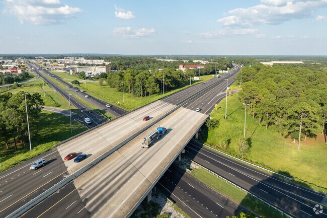 Belmeade is also close to major expressways to head into Florida or Mississippi.