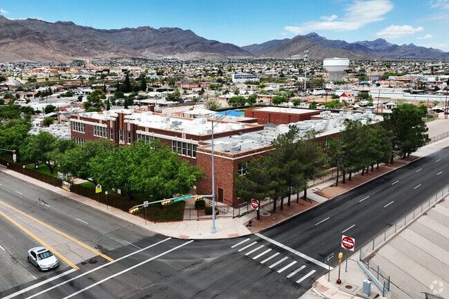 Five Points' Coldwell Elementary School is just a quick walk from many local homes.