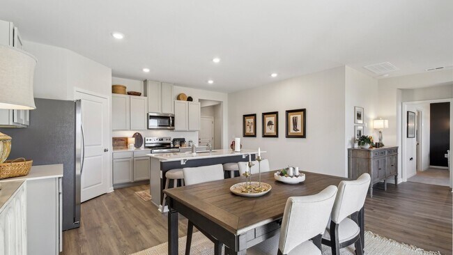 9002 Bluestem Cir unit 36207328, Bowling Green, KY 42104 - photo 4