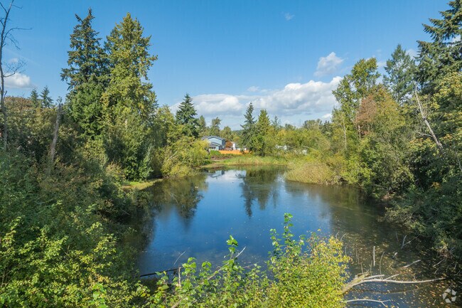 Duck Pond is a centrally located small park and pond in Alderbrook.