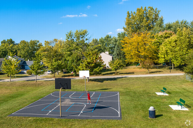 Owen's Park offers a well maintained basketball court.