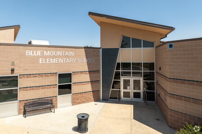 Blue Mountain Elementary welcomes Lower Clover Basin students.