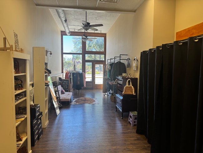 172 S Maple St, Orleans, IN 47452 - photo 3