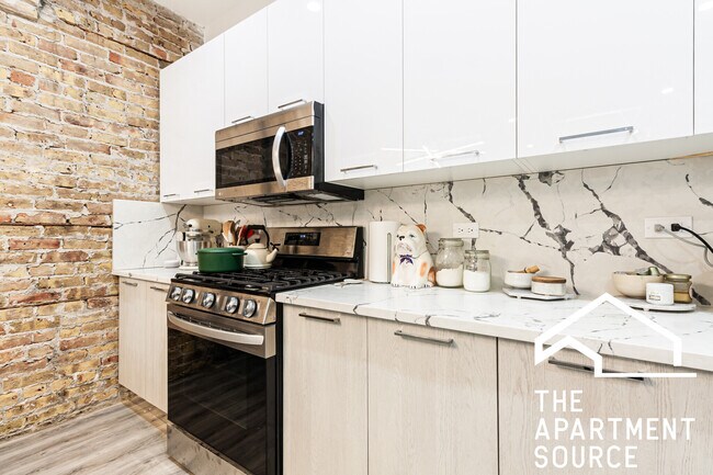 2745 W Division St unit 2, Chicago, IL 60622 - photo 4