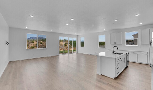 2074 S 3940 W, Msc, UT 84401 - photo 5