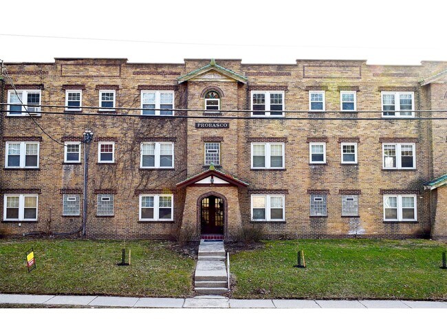 415 Probasco St unit 415-15, Cincinnati, OH 45220 - photo 4