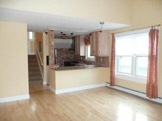 62 Lakeview Terrace Unit C, Burlington, VT 05401