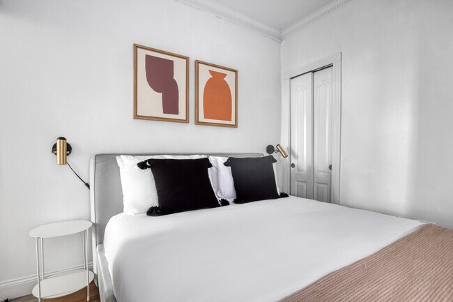 221 Mott St unit FL3-ID2053, New York, NY 10012 - photo 6