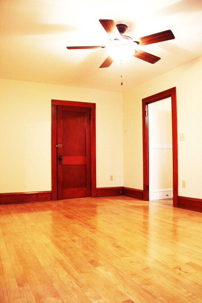 23 West Ln unit A, Winooski, VT 05404 - photo 2