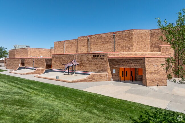La Junta’s Tiger athletics program at La Junta Jr/Sr High School includes football, basketball, soccer, and track, with home games held at the on-campus Tiger Stadium .