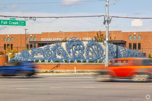 Devon is near the Indianapolis State Fairgrounds, home of the popular state fair.