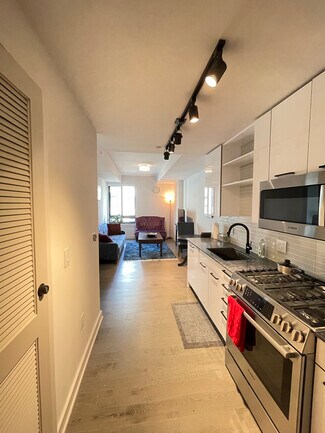 70 N St SE Unit 708, Washington, DC 20003