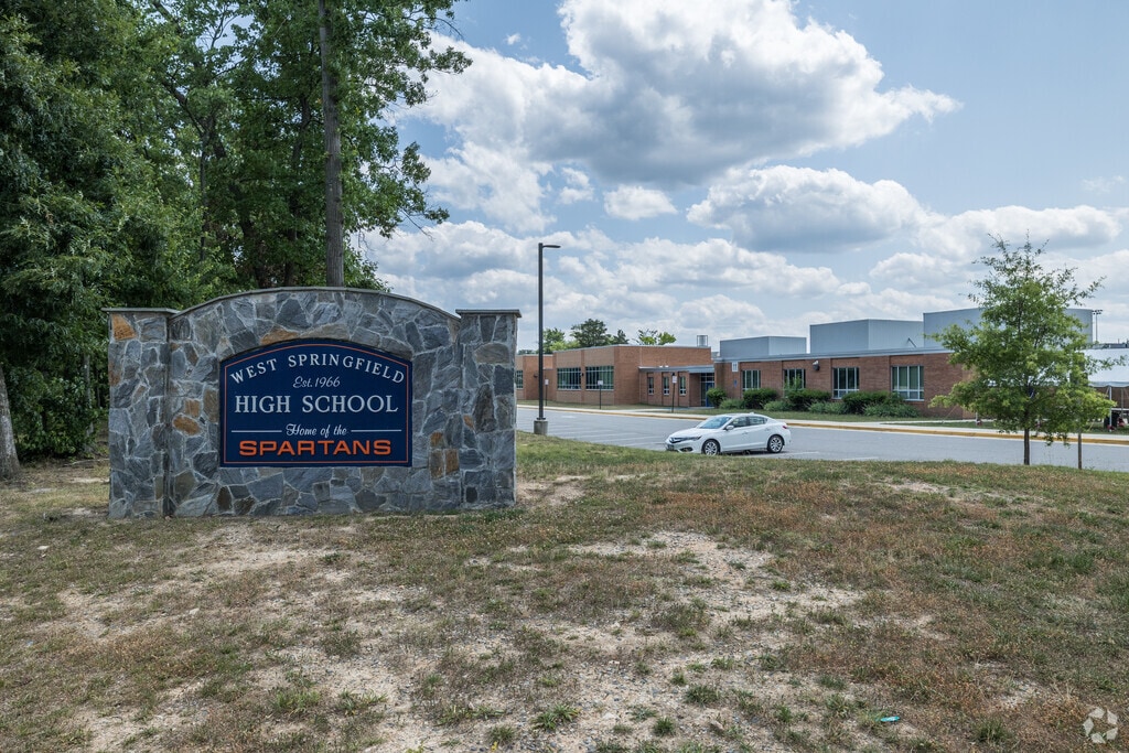 West Springfield High School, Rankings & Reviews