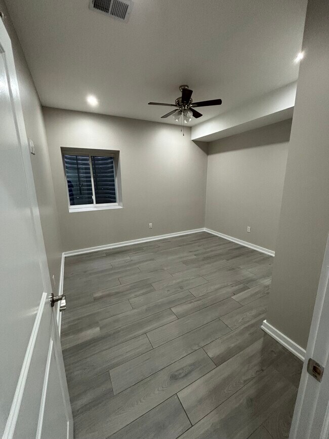 2222 N 17th St unit Basement, Philadelphia, PA 19132 - photo 6