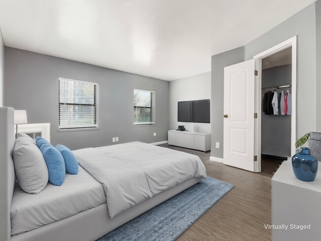 KP EASTLAND, LLC, Columbus, OH 43232 - photo 4