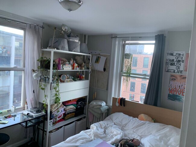 387 Hanover St unit 2, Boston, MA 02113 - photo 3