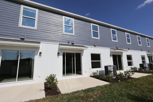 4164 Campsite Loop, Orlando, FL 32824 - photo 3