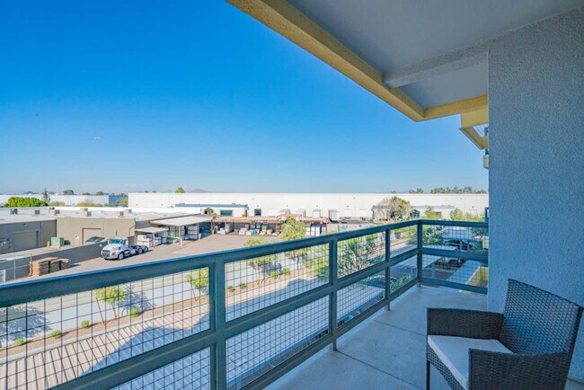 1890 S Country Club Way unit ID1263033P, Tempe, AZ 85281 - photo 5