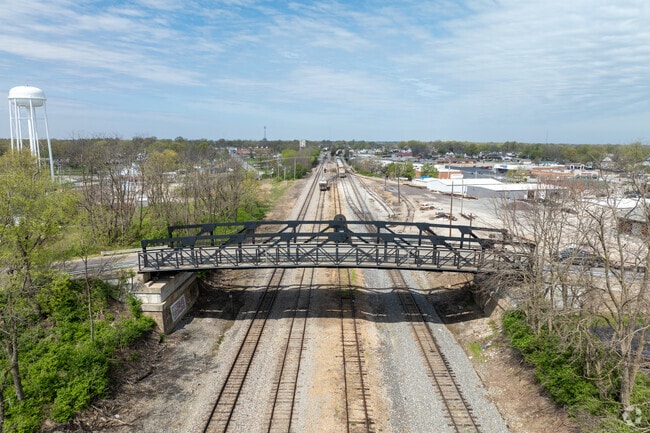 The Alton and Wabash railroads helped grow Mexico in the 19th and 20th centuries.