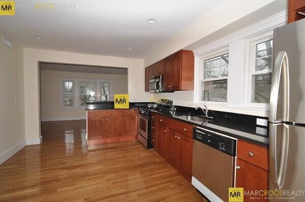 25 Crosby Rd unit 1, Chestnut Hill, MA 02467 - photo 1