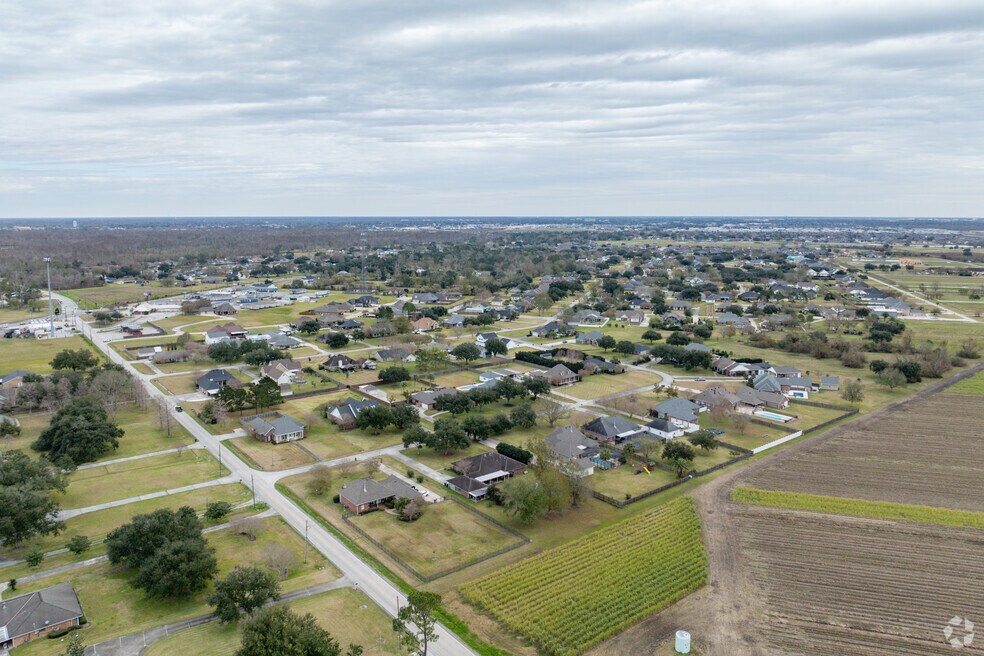 NH_Crescent_558357_P2_v2_JB_041825