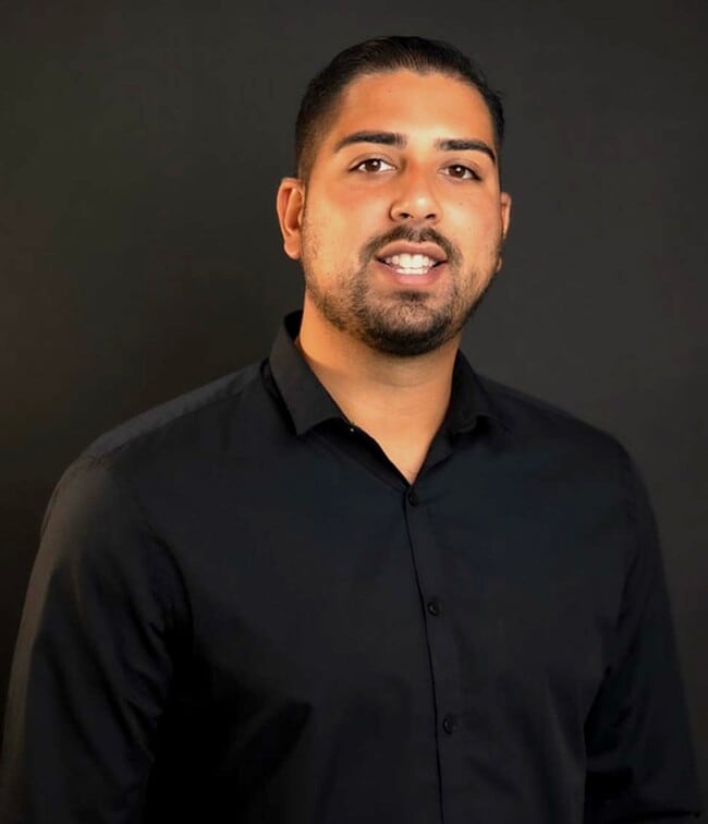 Agent Photo